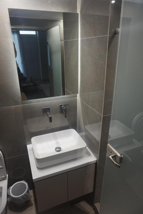 Vasili'S And Vasiliki'S Luxury Apartment 雅典 外观 照片